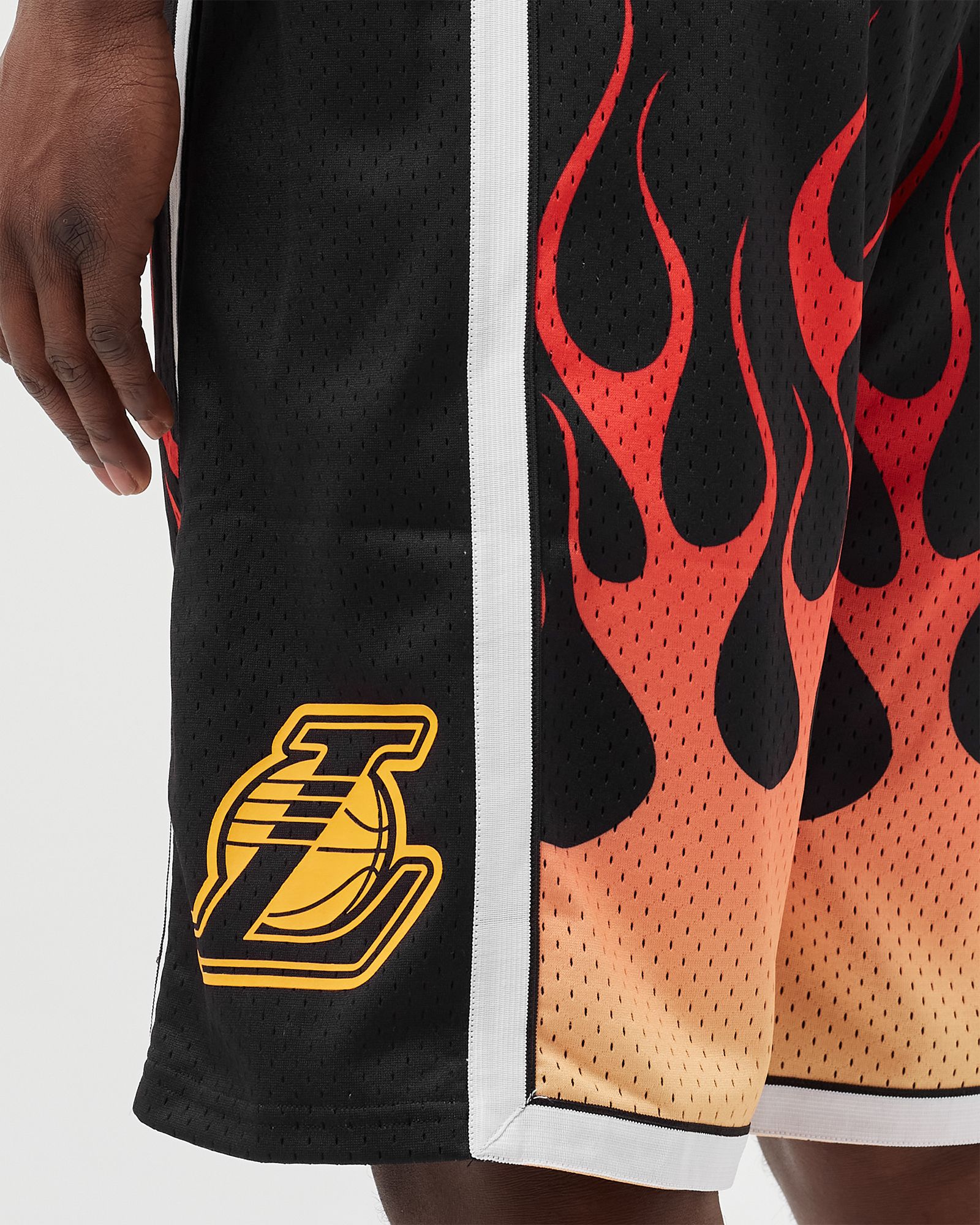 LOS ANGELES LAKERS FLAMES SWINGMAN SHORT
