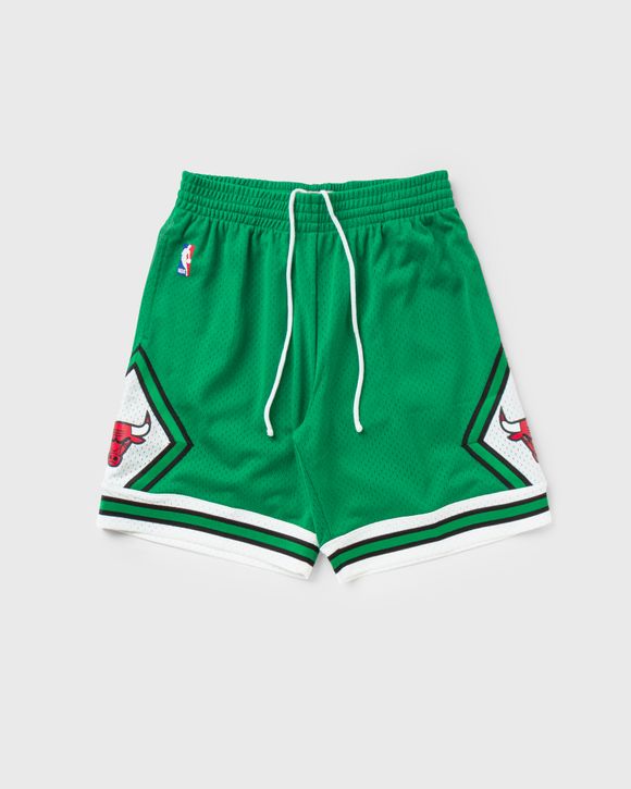 Mitchell and ness green bulls clearance shorts