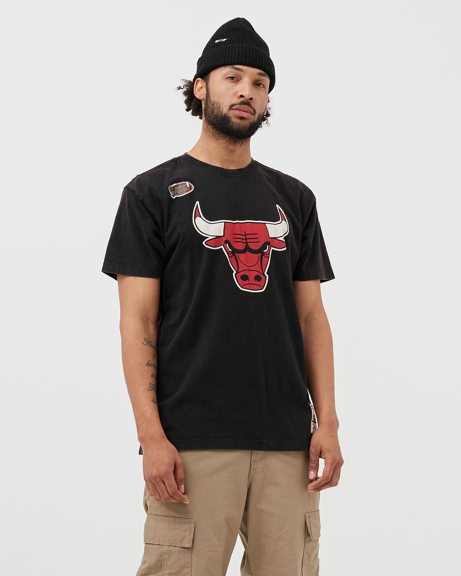 CHICAGO BULLS Worn Logo Tee
