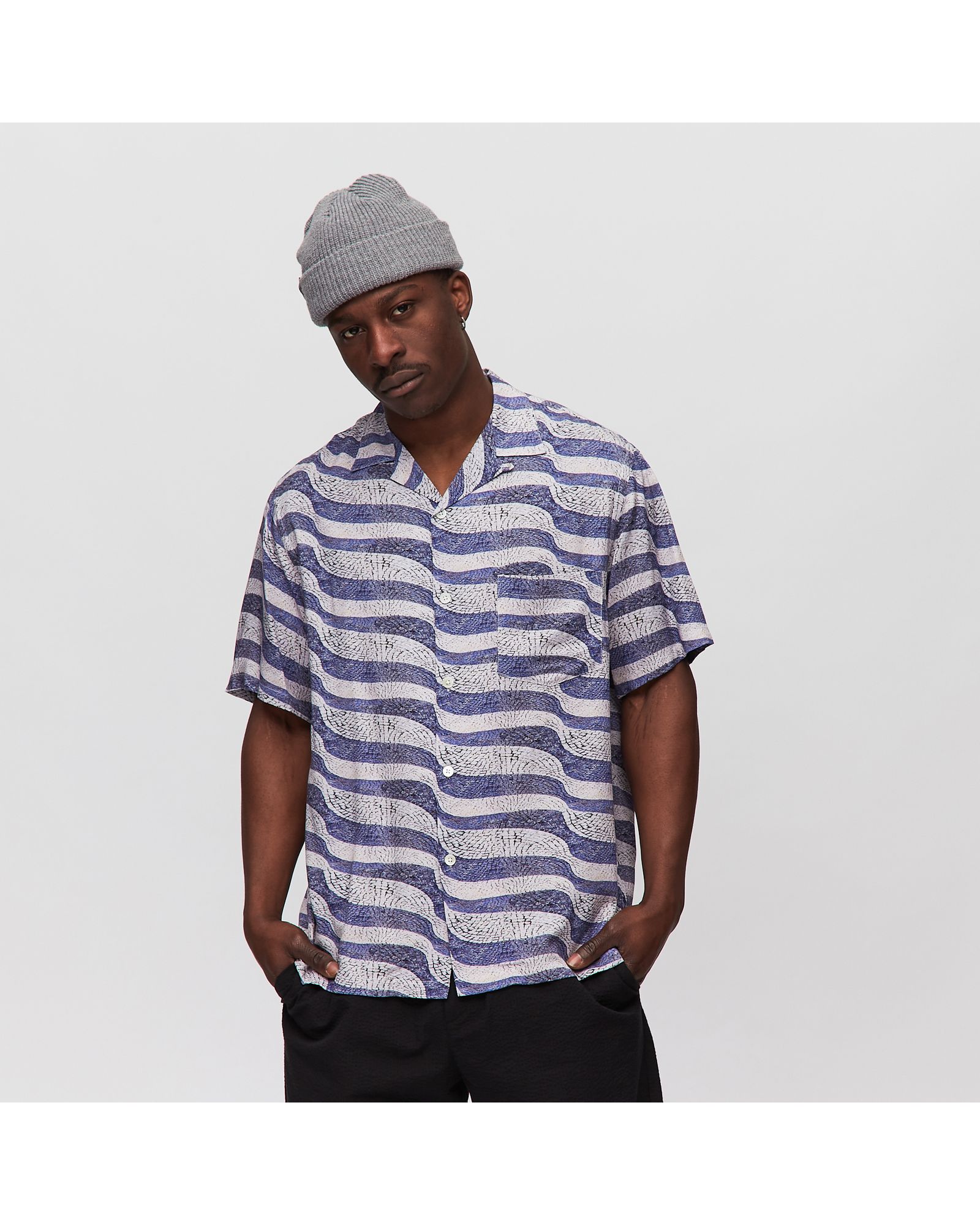 Calcada Portuguesa Short sleeve shirt