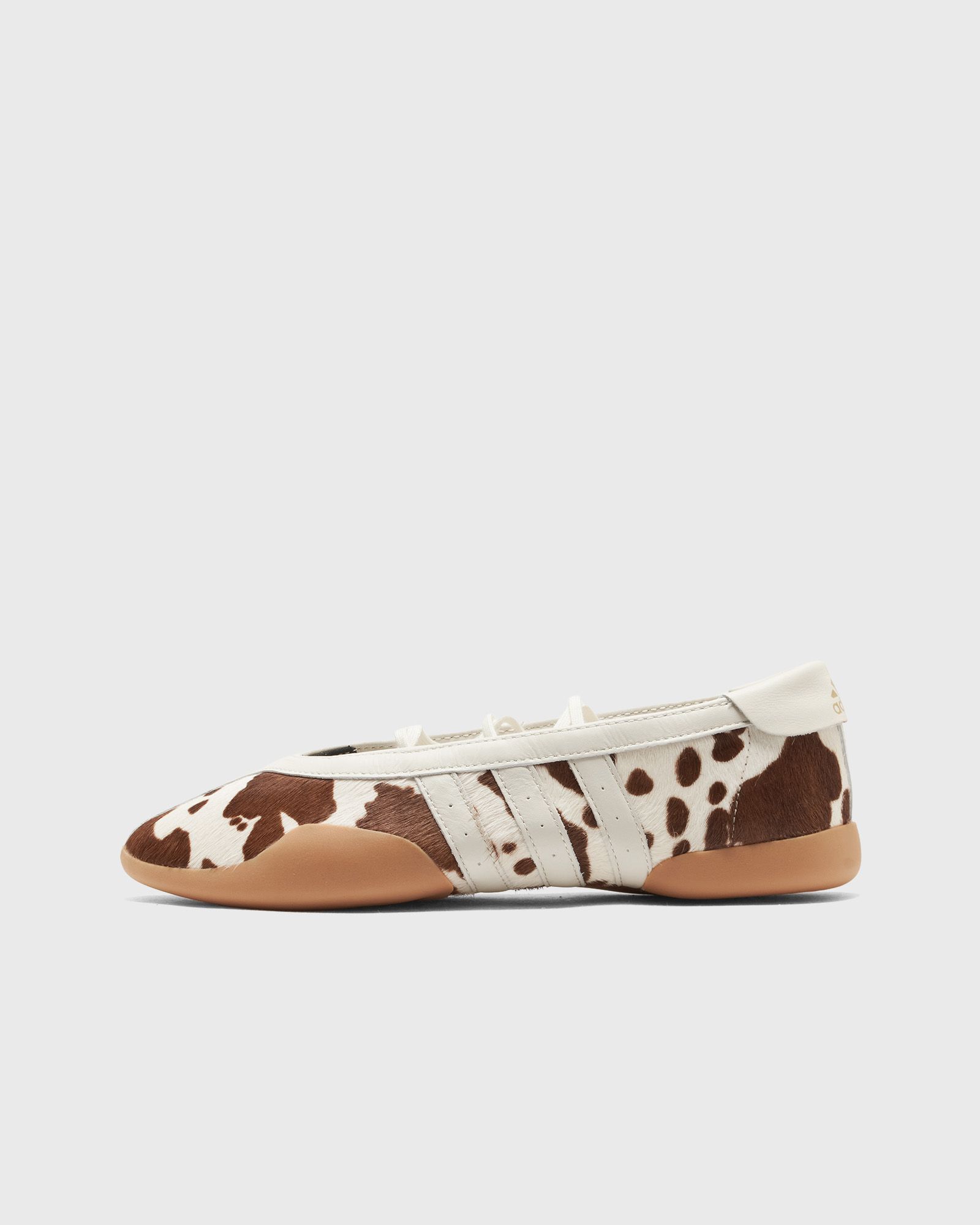adidas Taekwondo Mei “Cow Print”: Kuhfleck auf Ballerina-Silhouette (5)