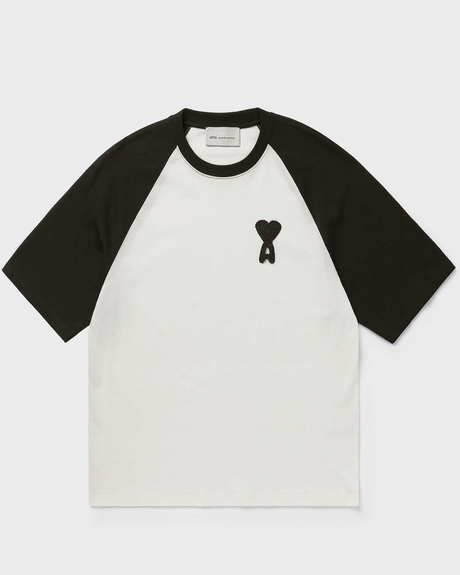 AMI Paris SHORT SLEEVES BOXY FIT TEESHIRT WITH AMI DE COEUR KNITTED PATCH, beige