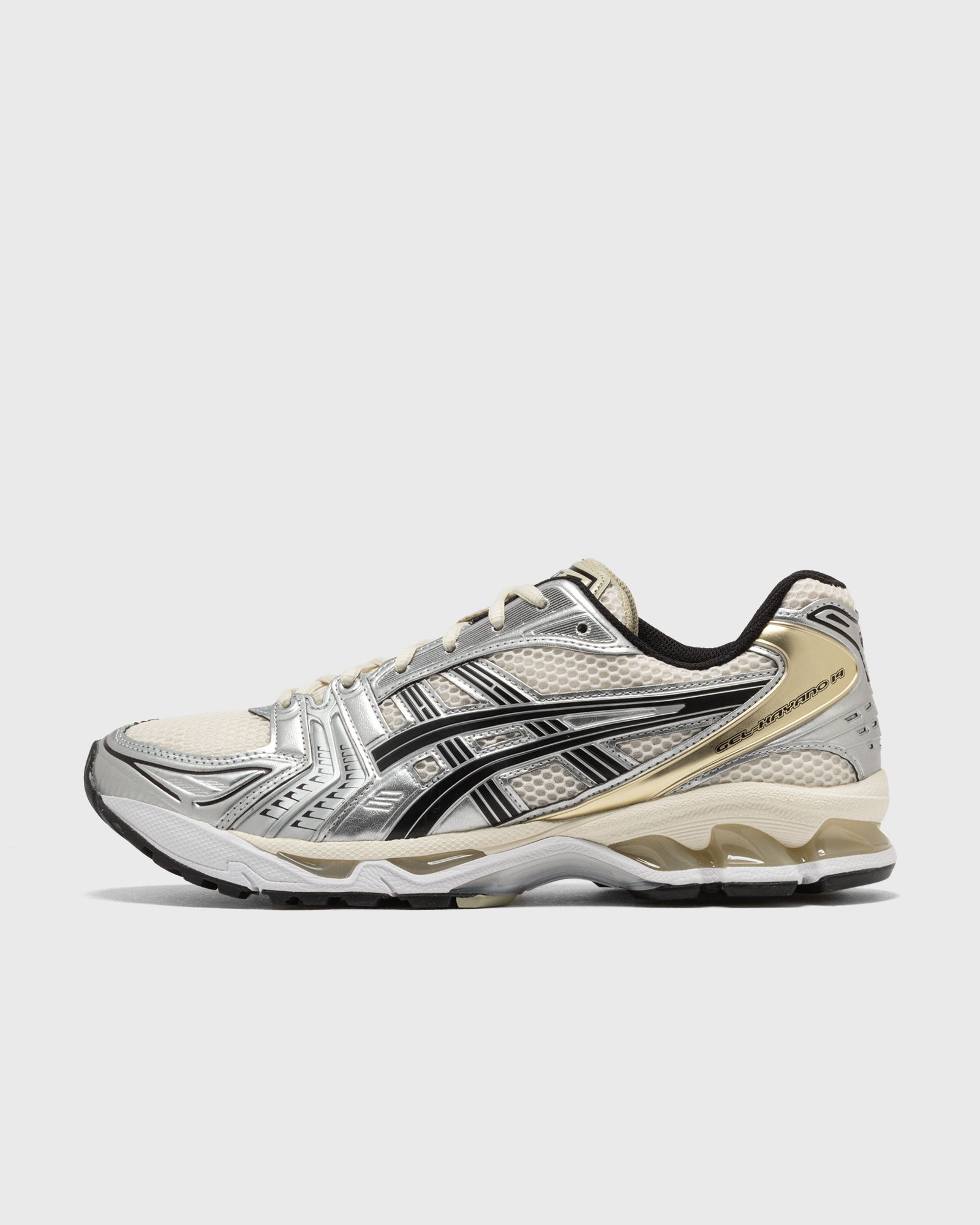ASICS Gel-Kayano 14 “Birch”: Silber und Sand in einer Silhouette (4)