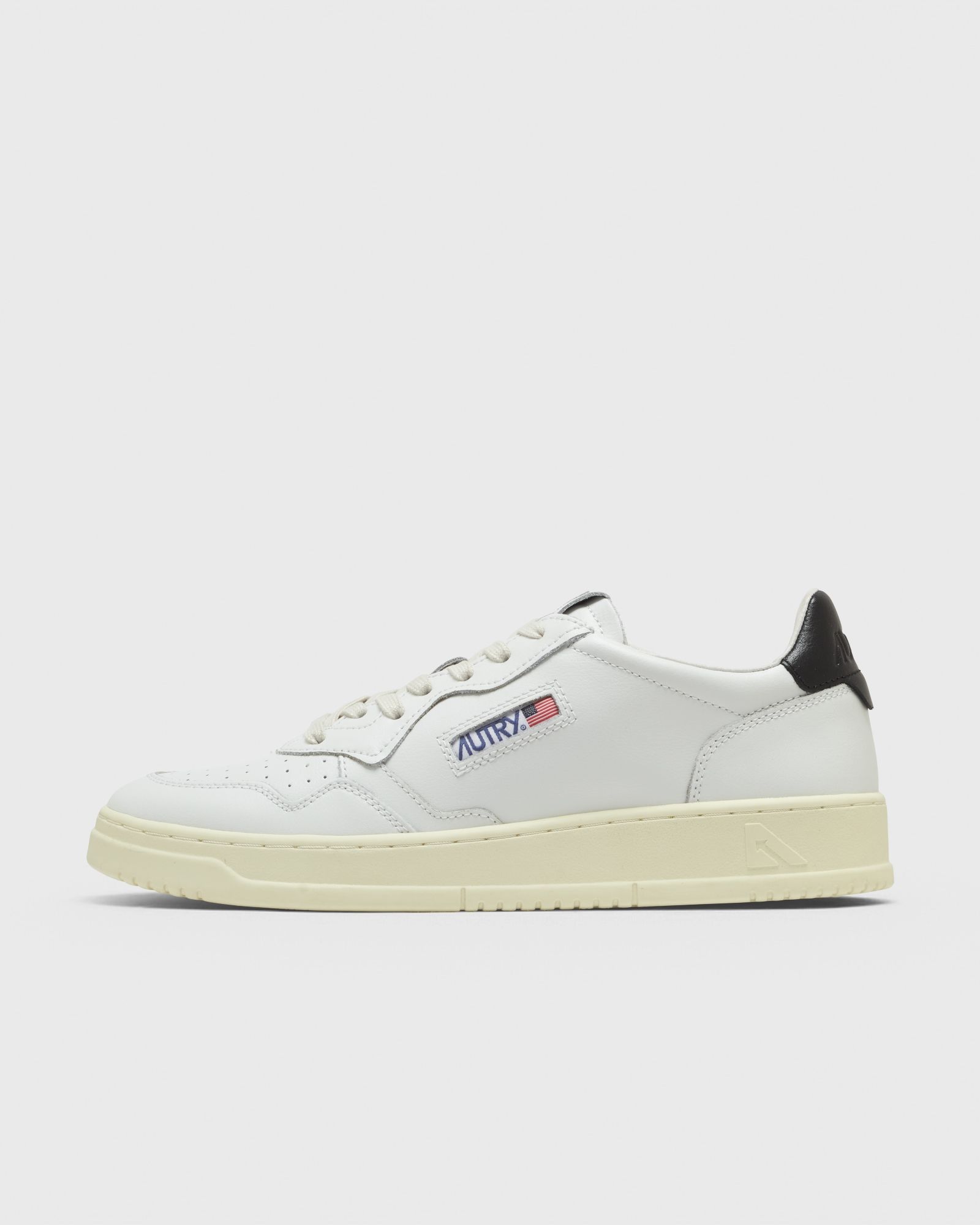 Autry Action Shoes MEDALIST LOW MAN, white