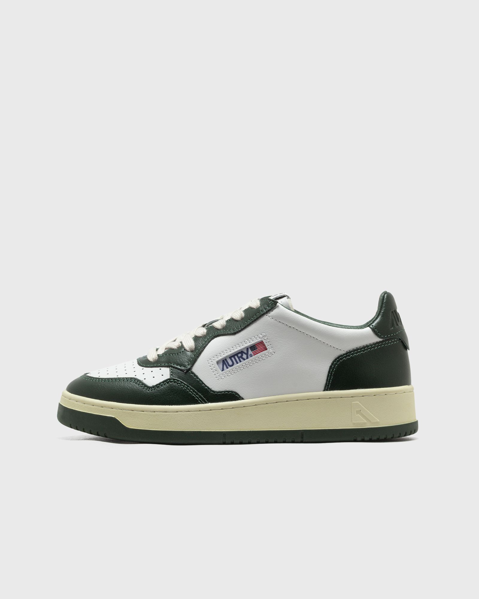 Autry Action Shoes WMNS MEDALIST LOW, black|white