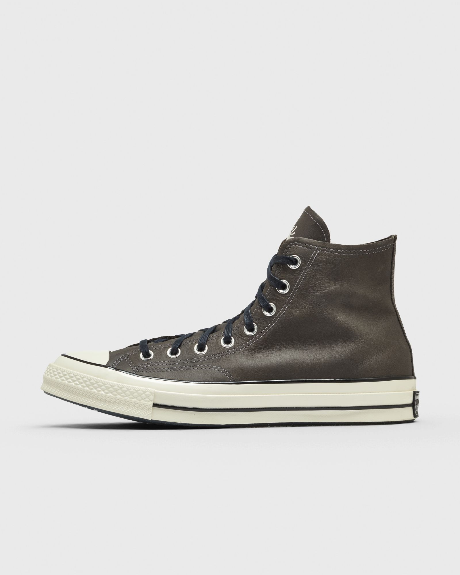 CHUCK 70