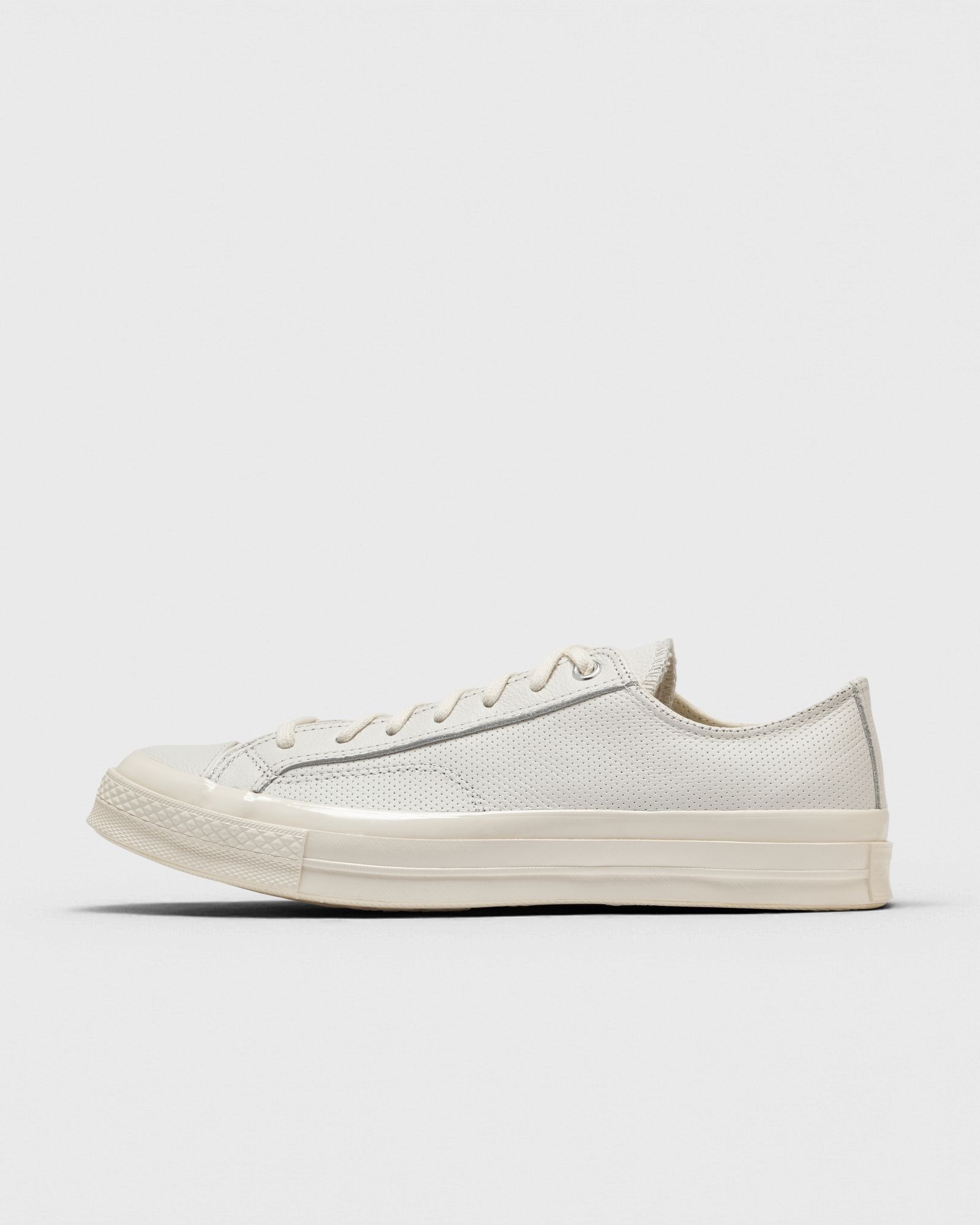 Converse CHUCK 70 PERFORATED LEATHER, white
