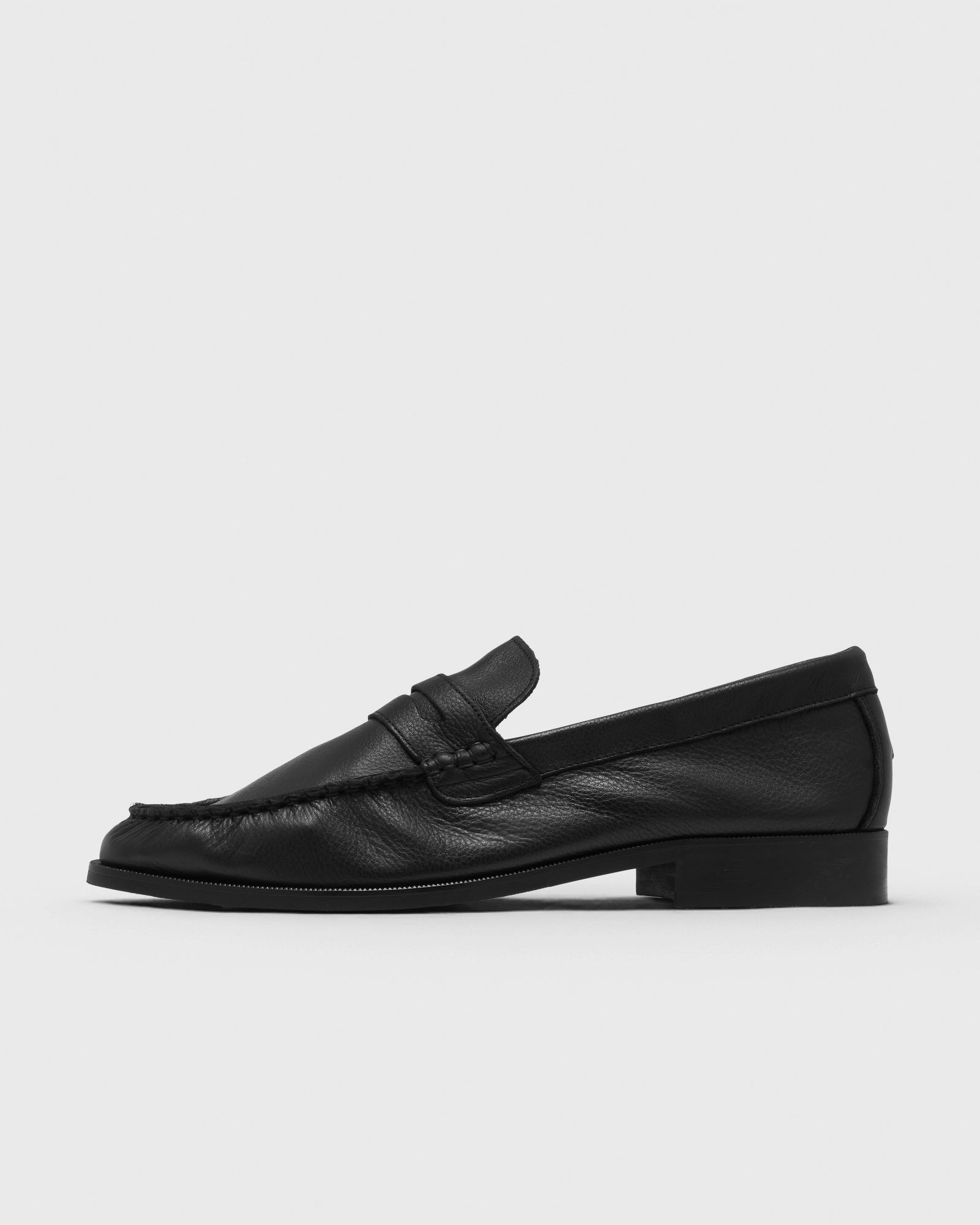 Duke & Dexter Ezra Pebble Pleated Penny Loafer, black