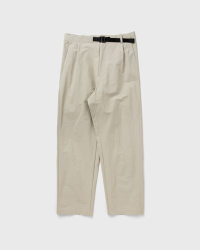 Goldwin One Tuck Tapered Ankle Pants, beige