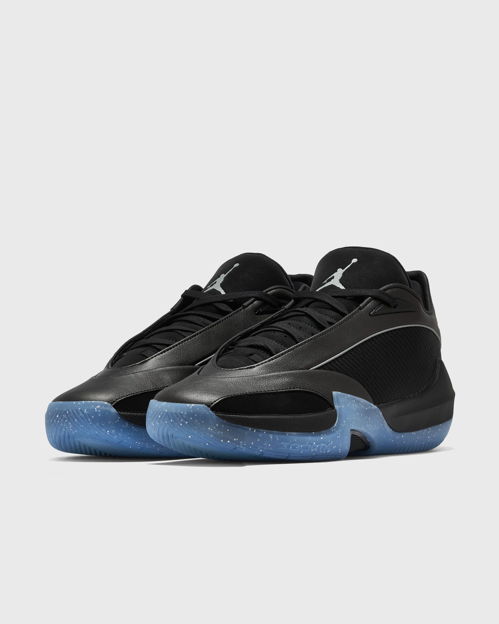 Jordan TRIANGLE black
