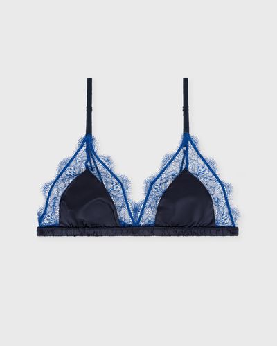 love stories Love Lace, blue