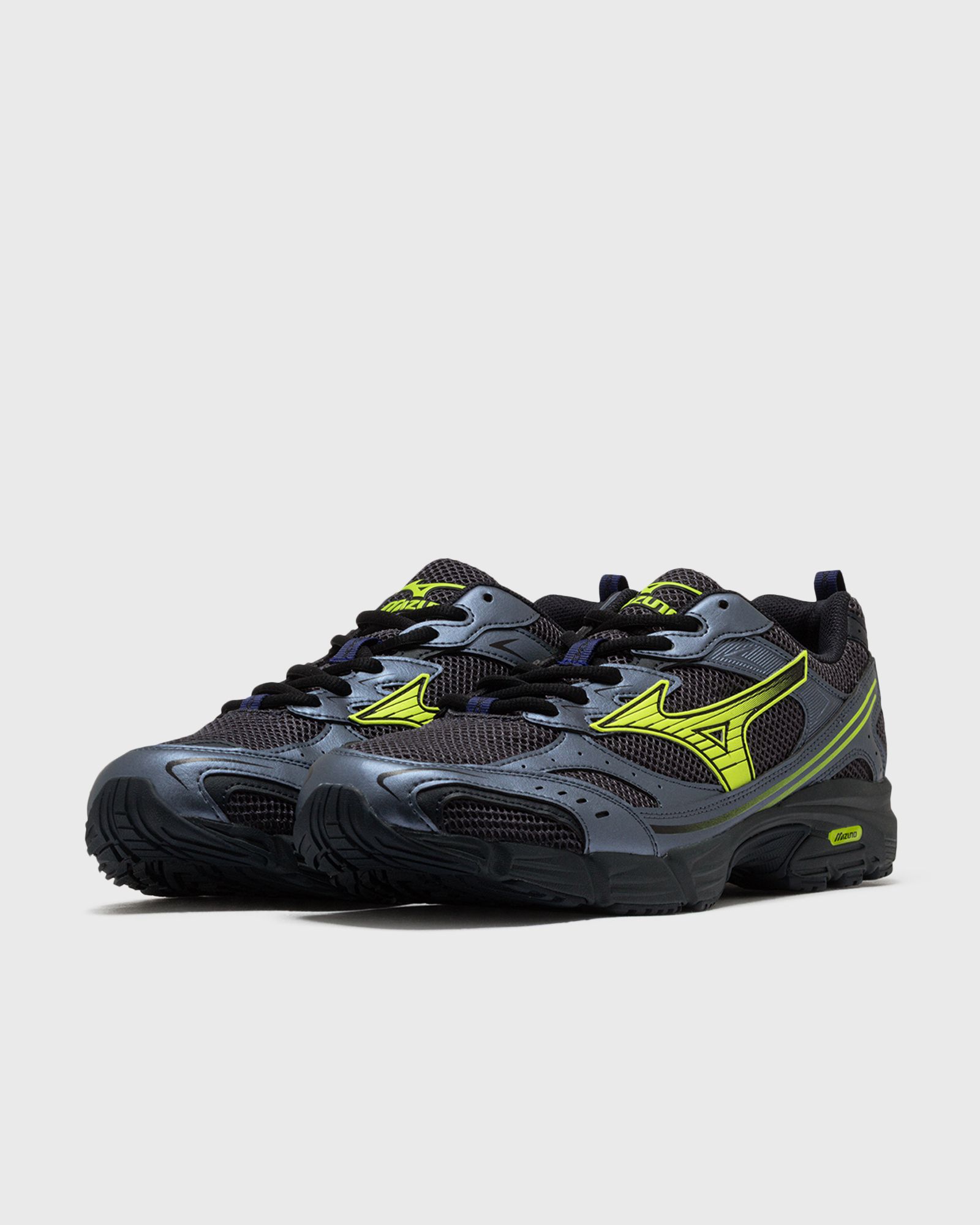 Mizuno MXR promotion