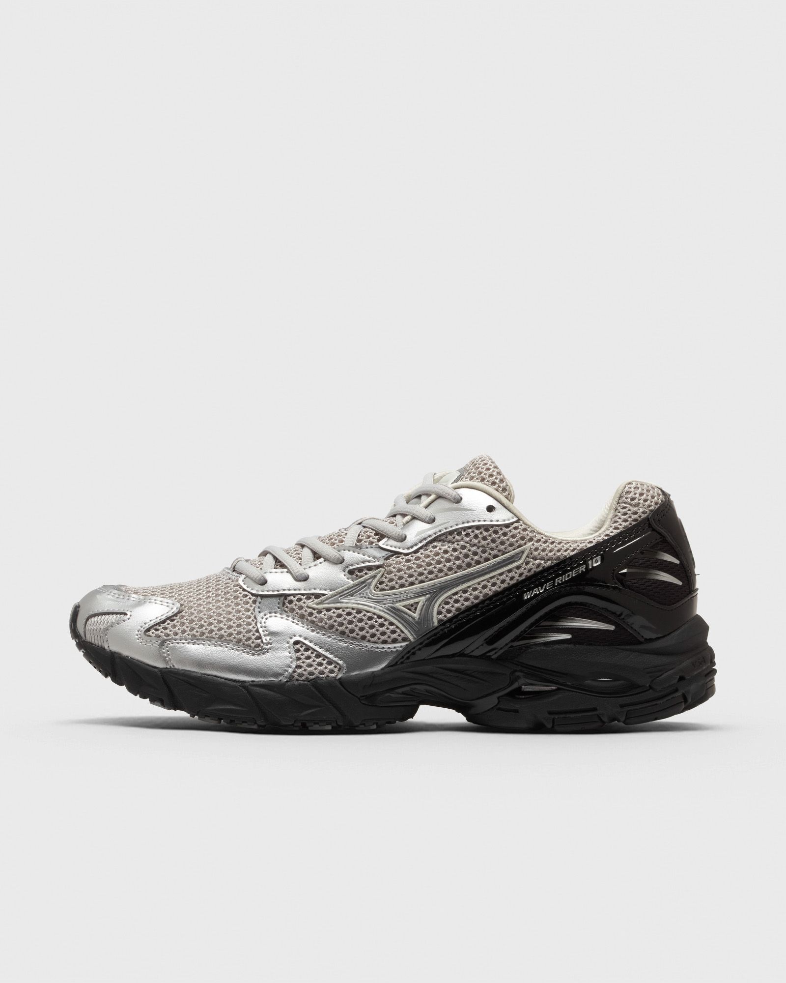 Mizuno Wave Rider promotion