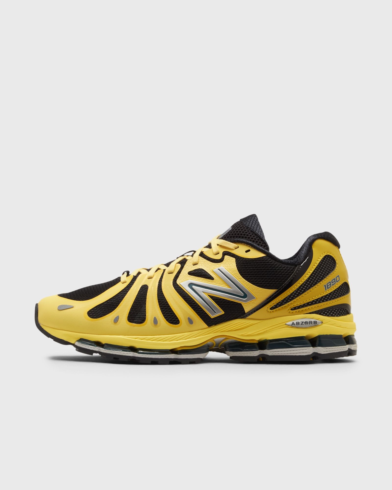 New Balance 1890 “Star Burst Black”: gelber Blitz auf schwarzem Asphalt (4)