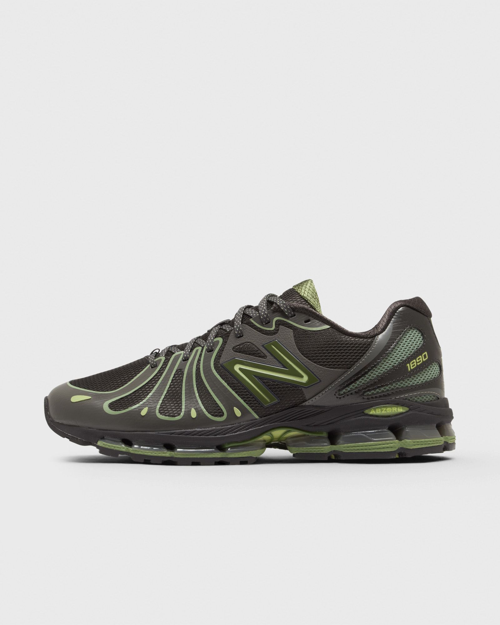 New Balance 1890 “Faded Black Utility Green”: Material für die Nachtmission (6)
