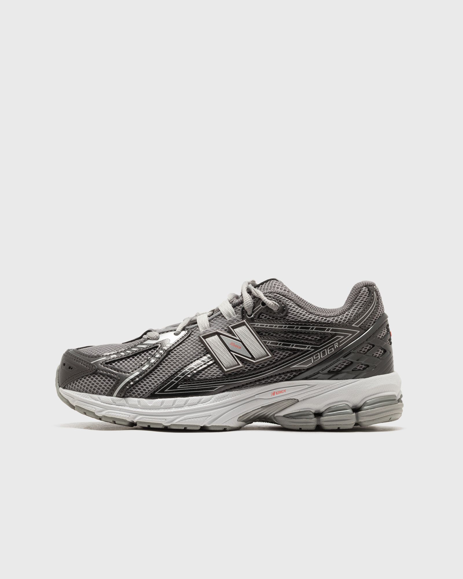 New Balance 1906, black