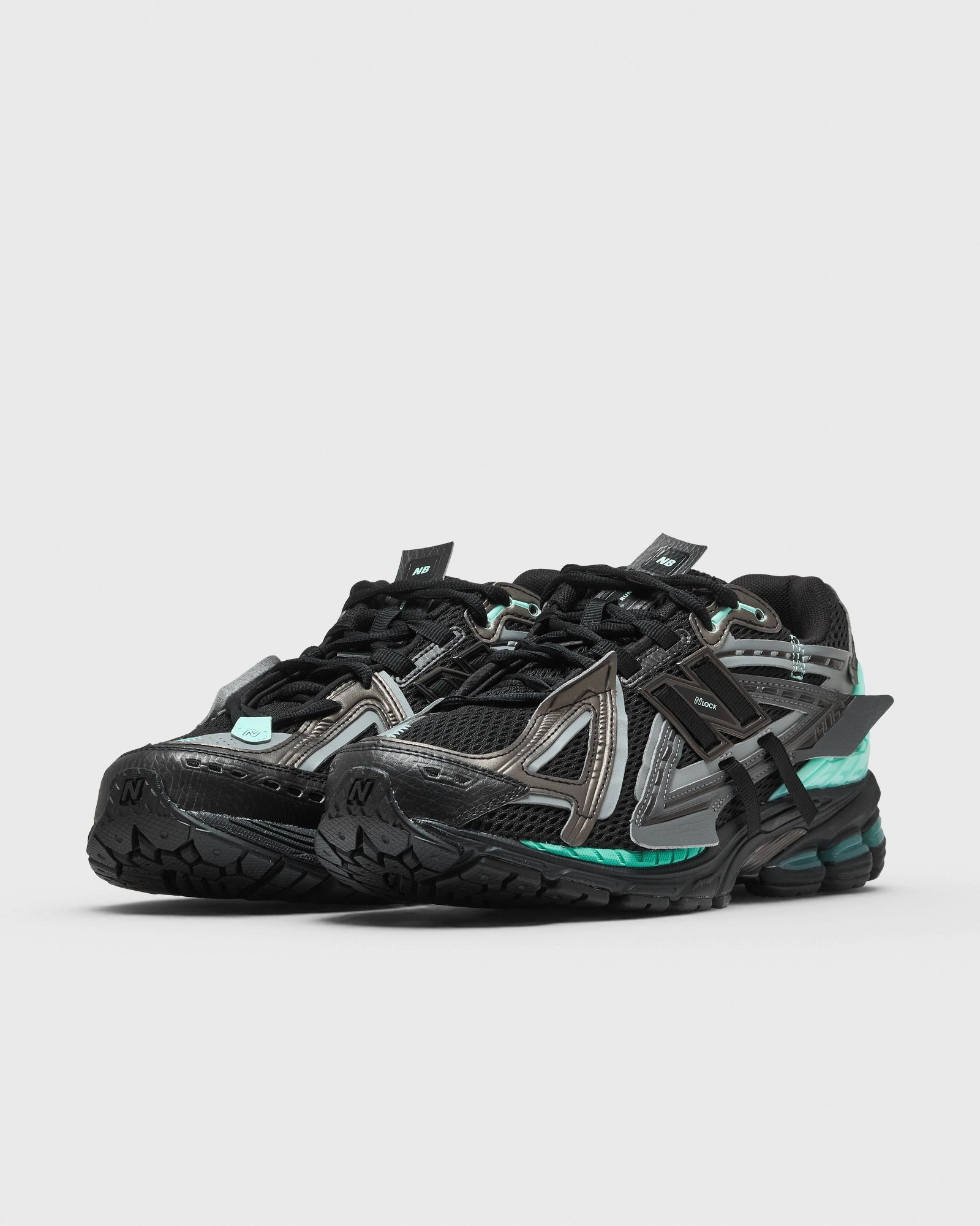 New Balance 1906 black