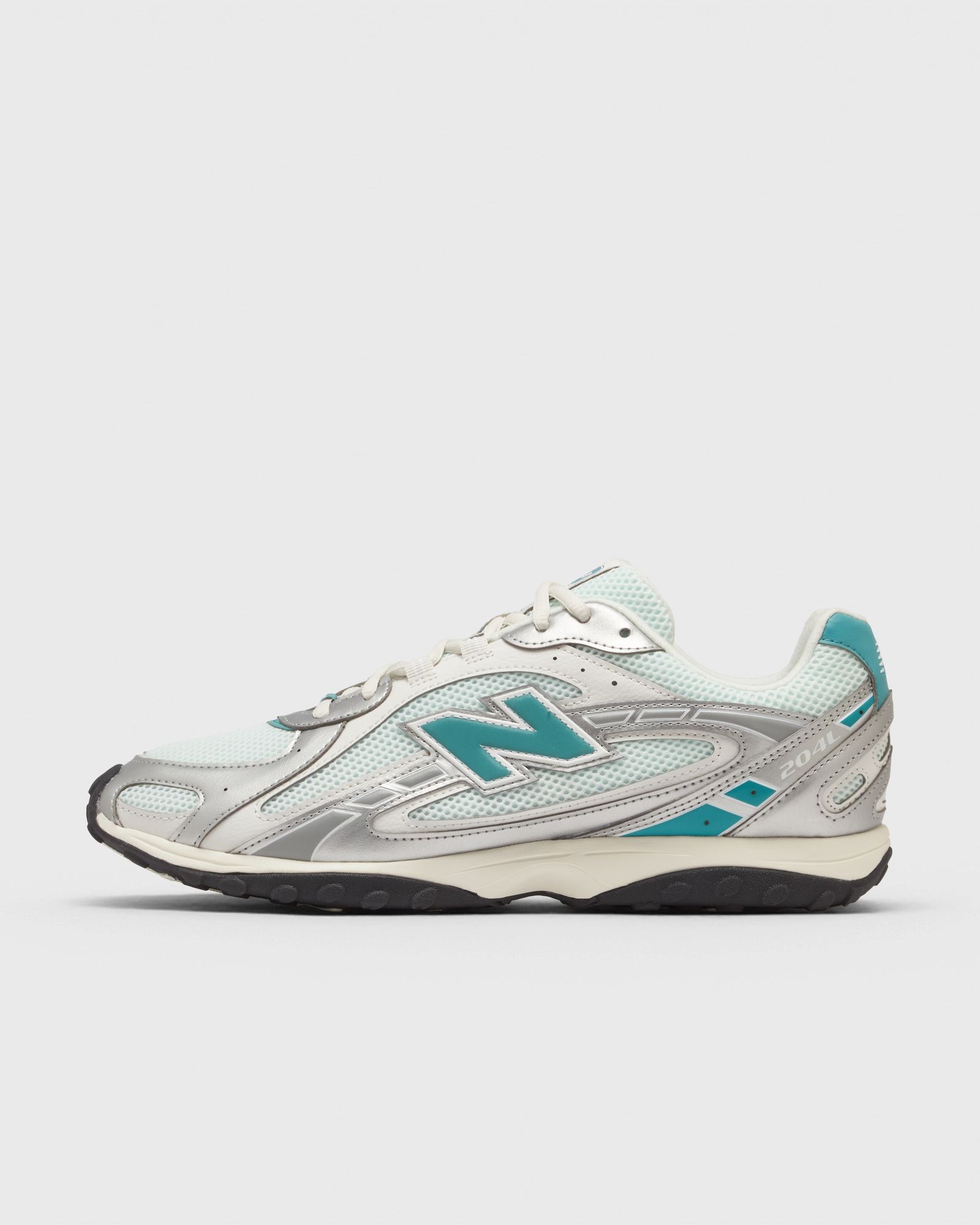 New Balance 204