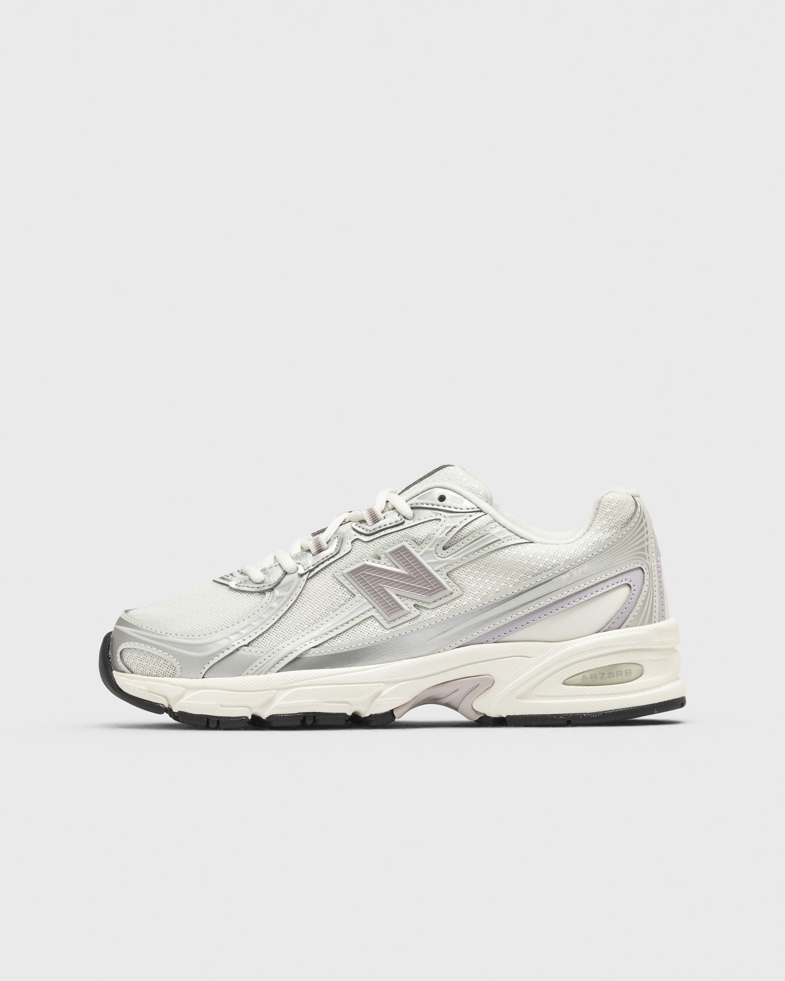 New Balance 740, white