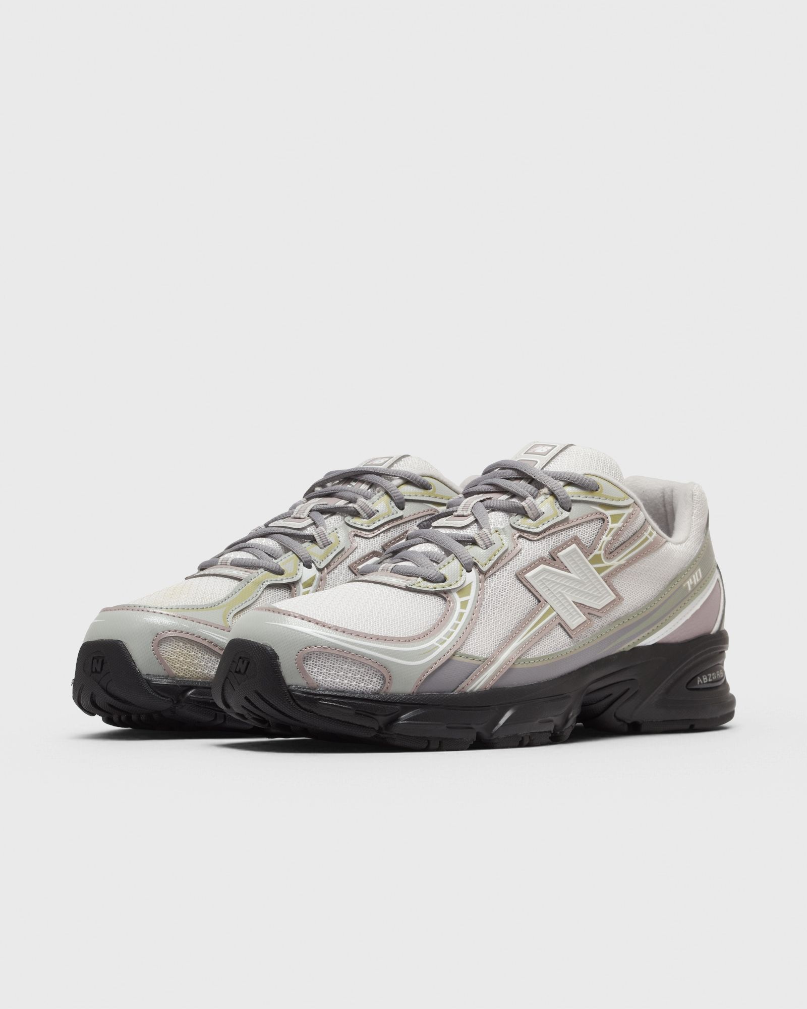 New Balance 740 au meilleur prix