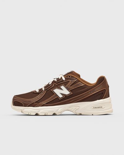 New Balance 740, brown