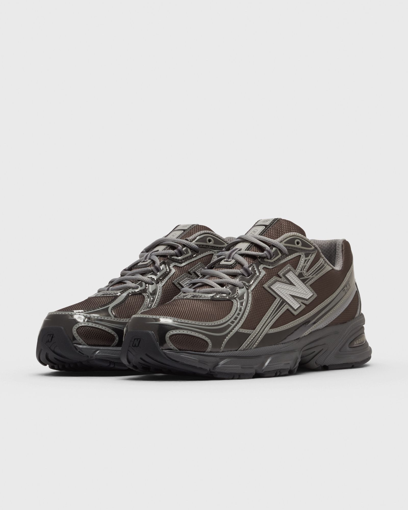 New Balance 740 au meilleur prix