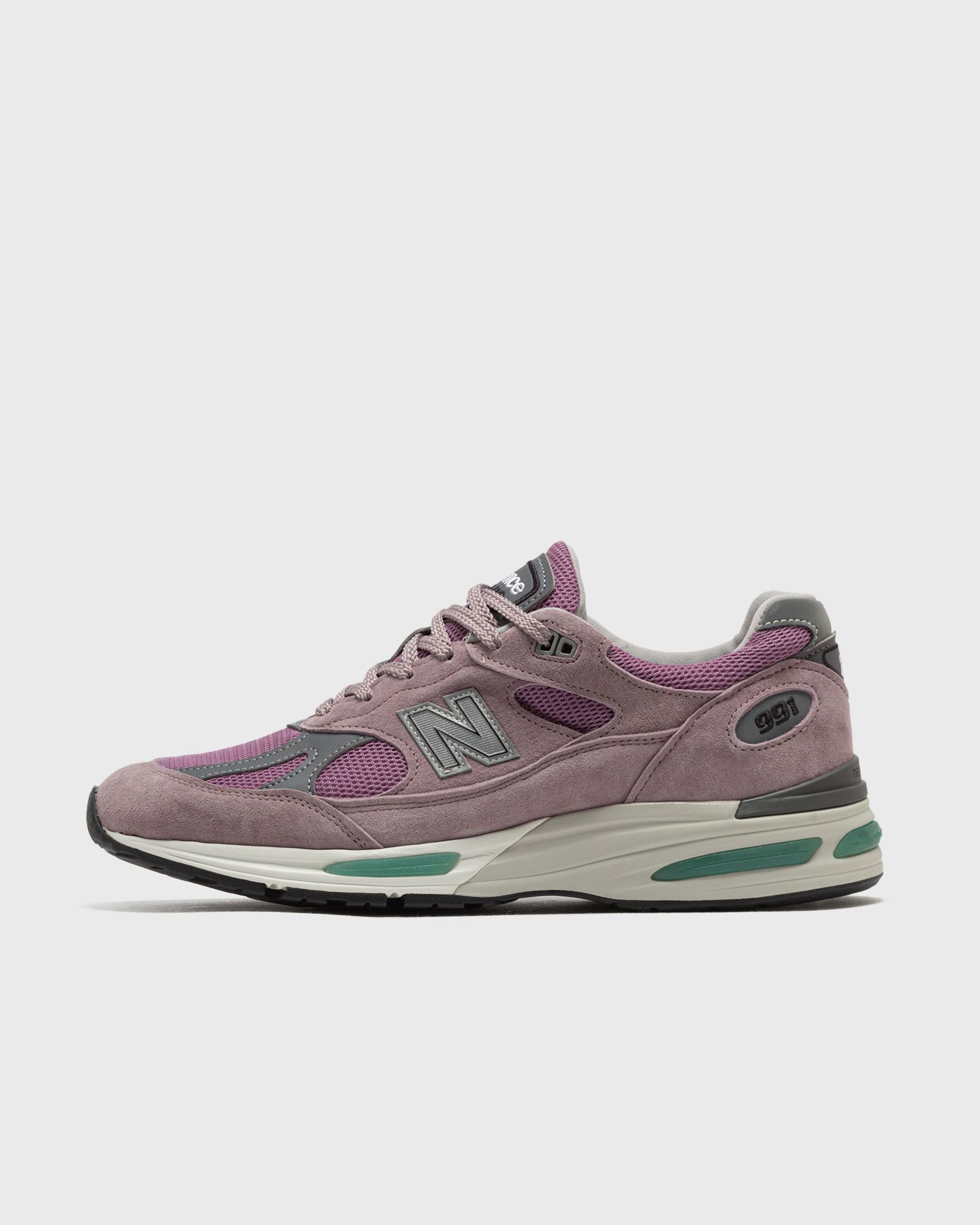 New Balance 991v2 “Smoked Pearl”: Grau mit blauer Kante (4)
