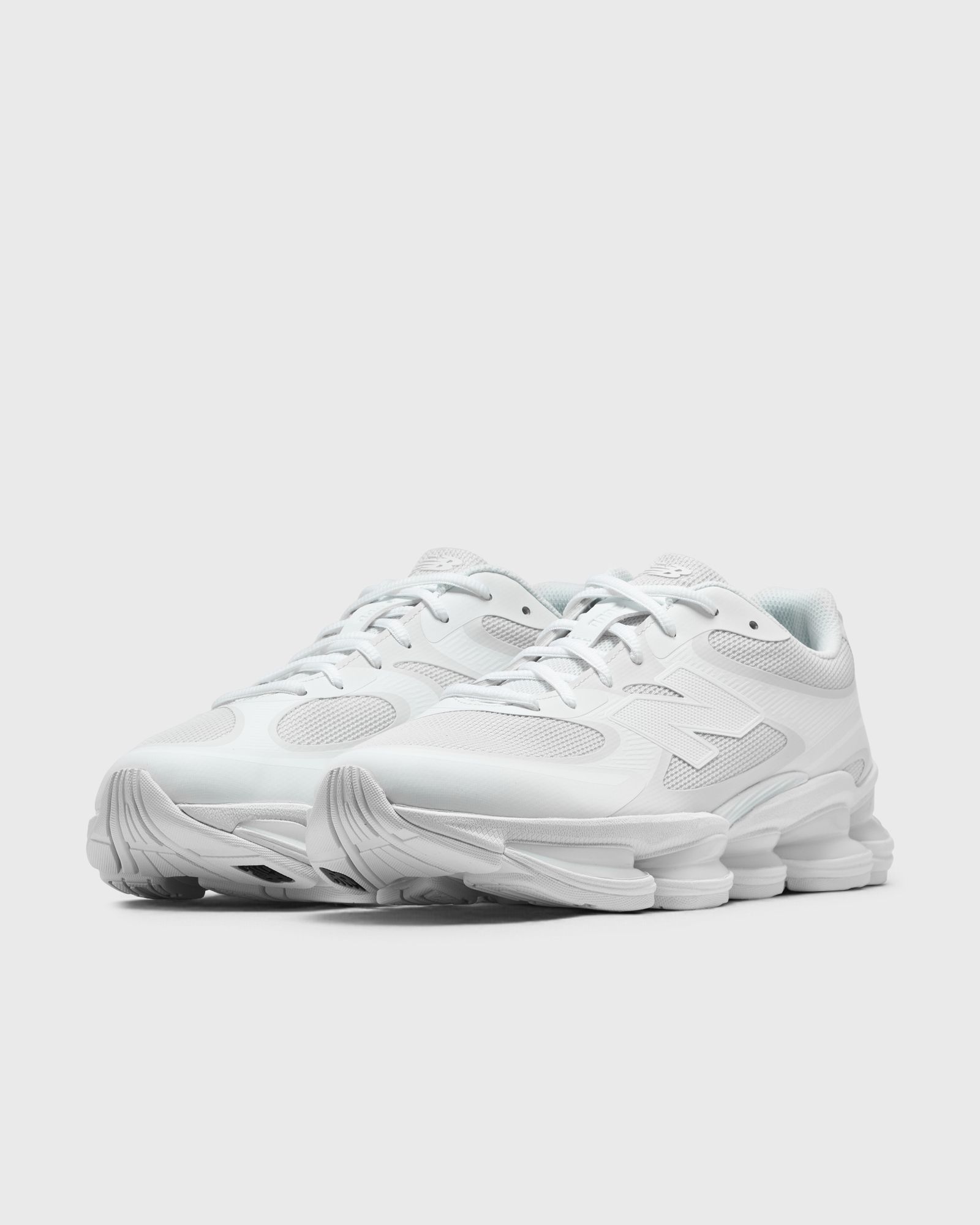 New Balance Abzorb white
