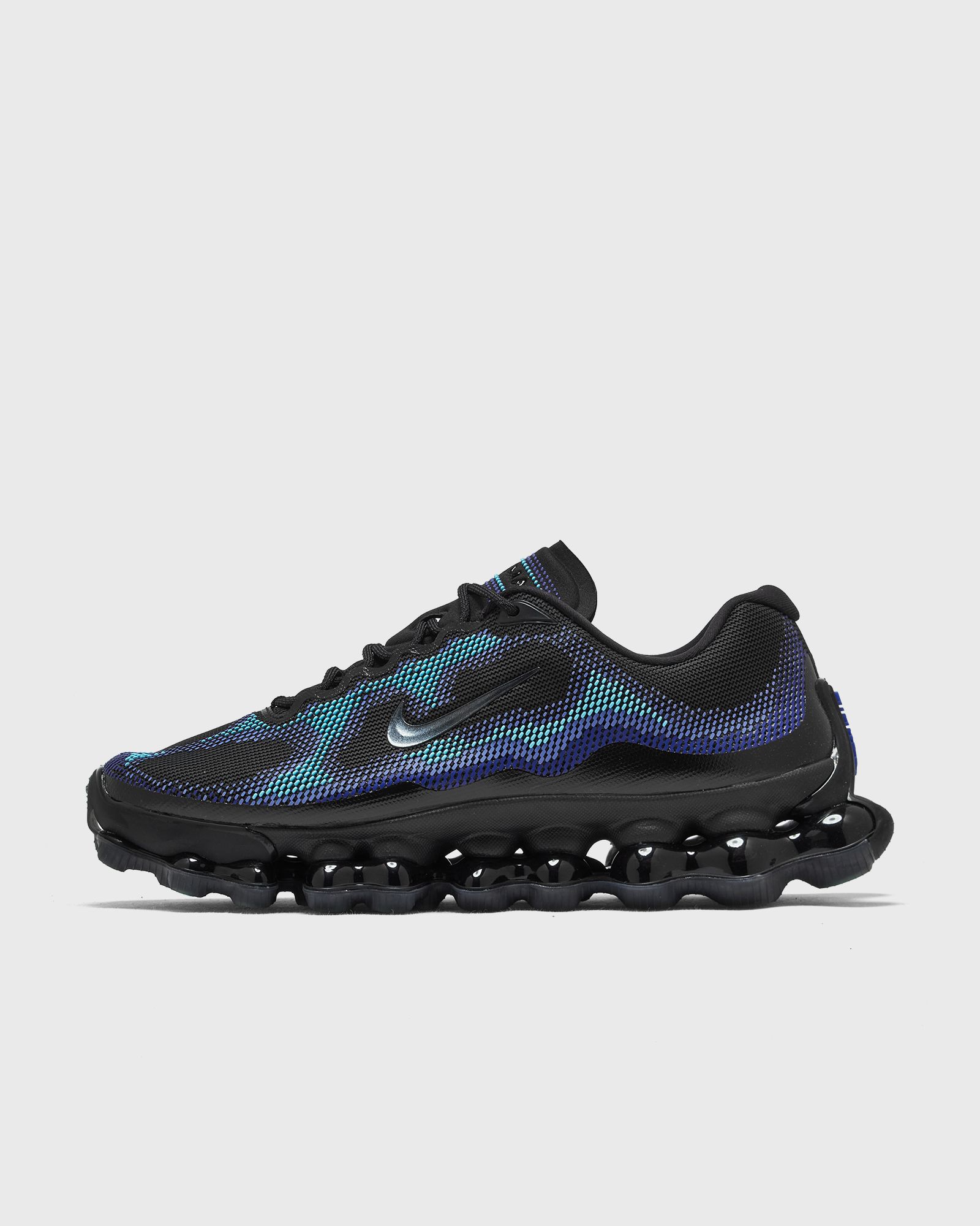 Nike Air Liquid Max “Radiant Blue”: blaues Licht über schwarzem Mesh (2)