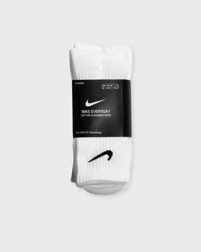 Nike Everyday Cushioned Training Crew Socks (3 Pairs), white