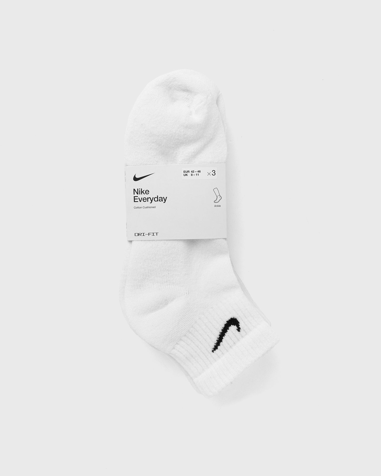 Nike EVERYDAY PLUS CUSHIONED ANKLE SOCKS (3 PAIRS), white