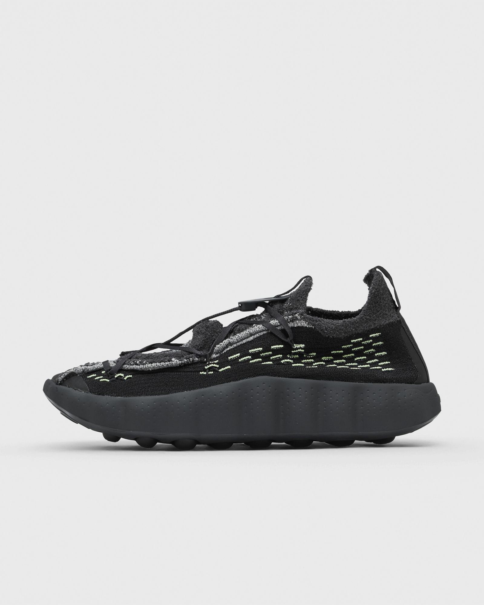 Nike MIND 002 FK QS