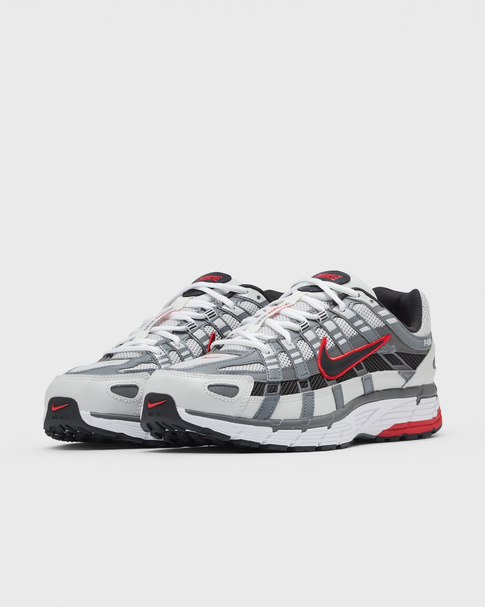 Nike P-6000 ESS promotion