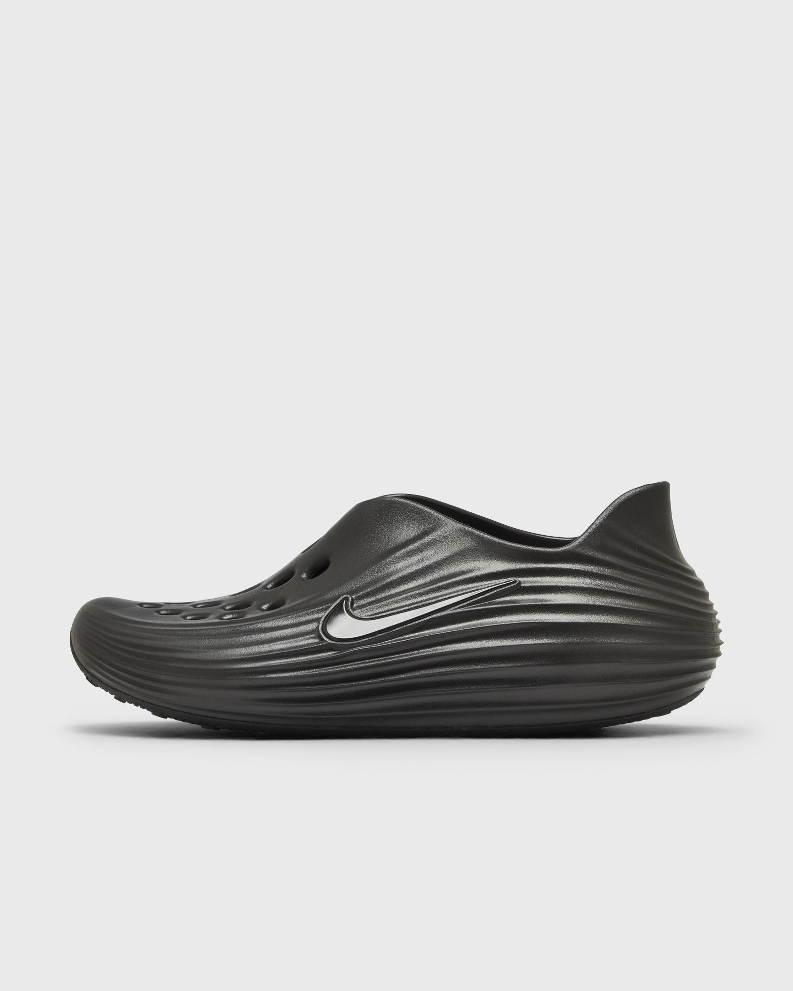 Nike Reactx Rejuven8 “Triple Black”: die leichteste Wahl im Schrank (3)