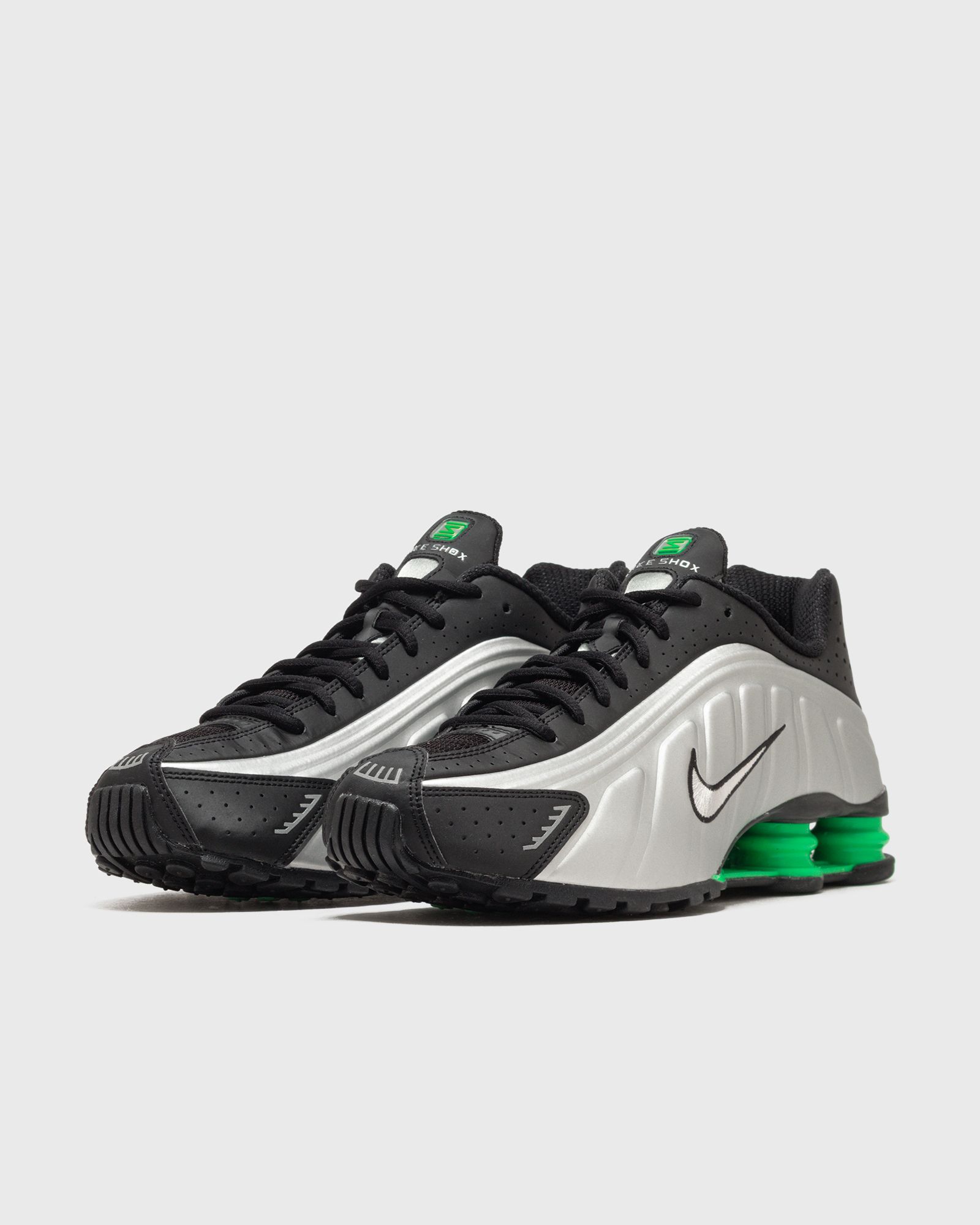 Nike Shox R4 promotion