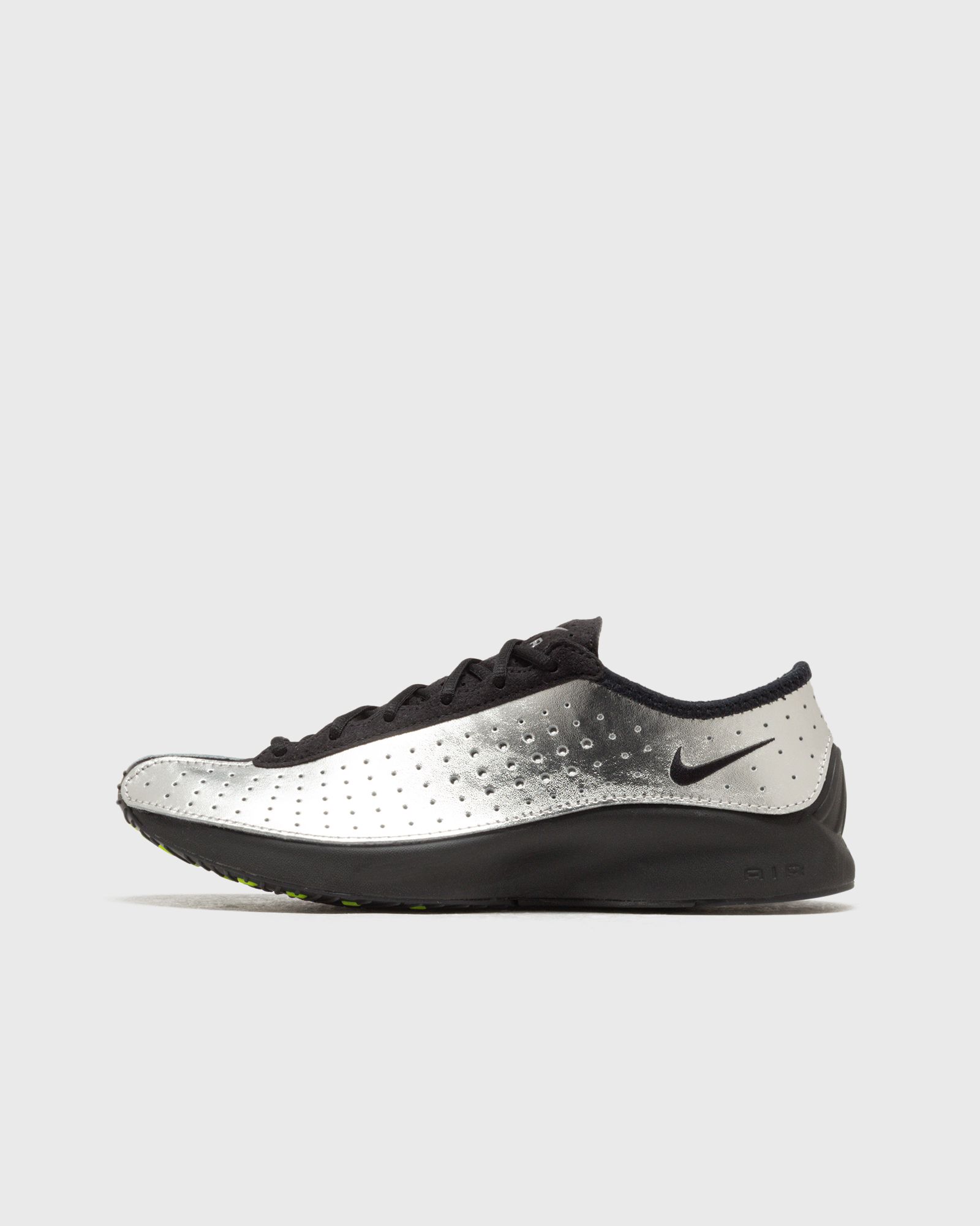 Nike Air Superfly “Metallic Silver”: Silber, das sich leicht trägt (5)