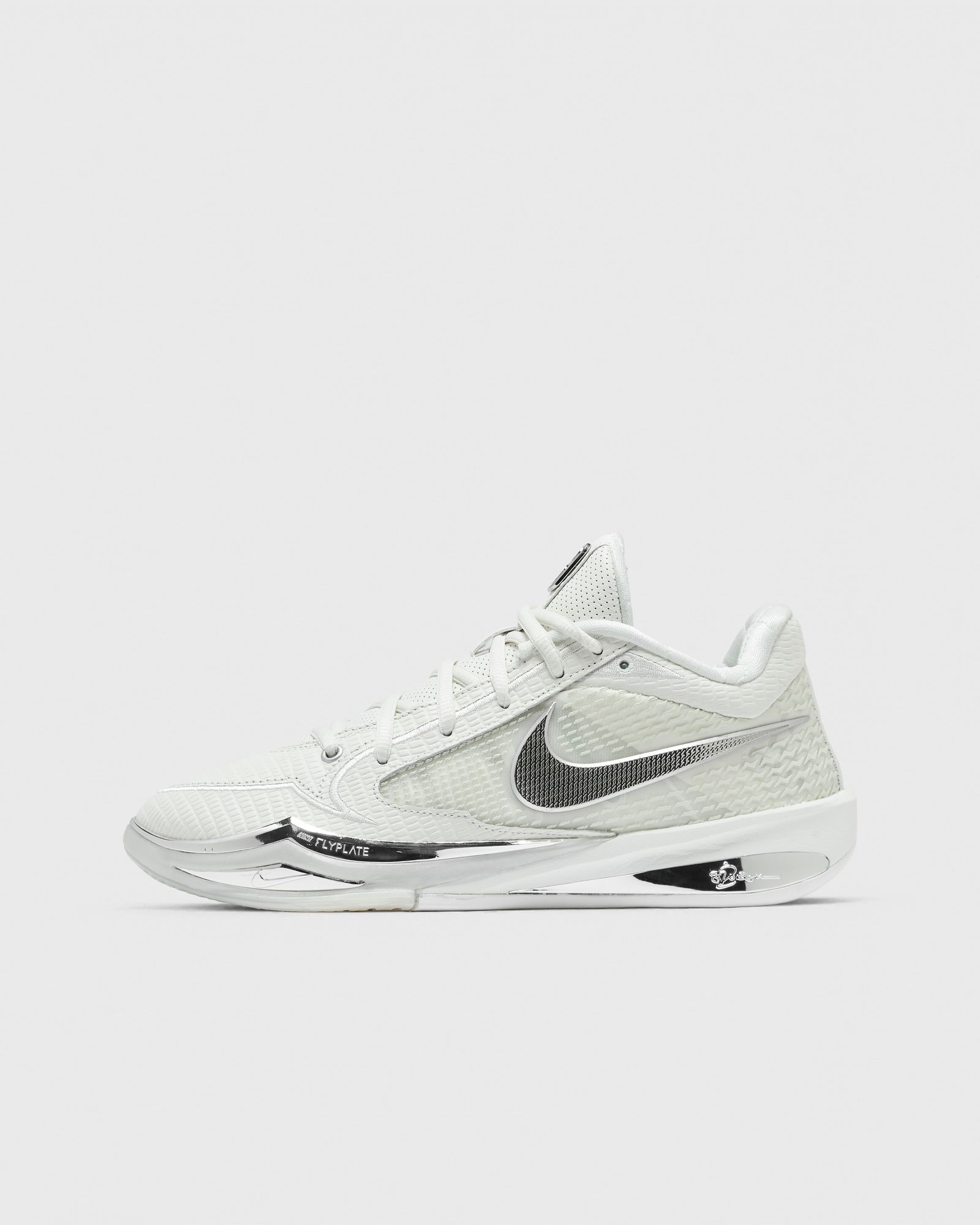 Nike WMNS SABRINA 4 LX