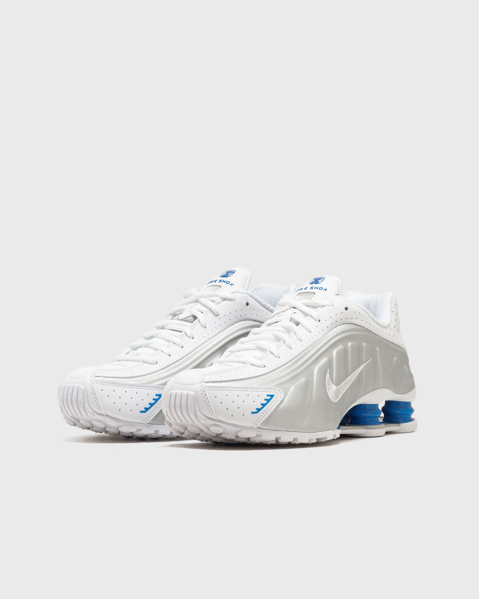 Nike Shox R4 promotion