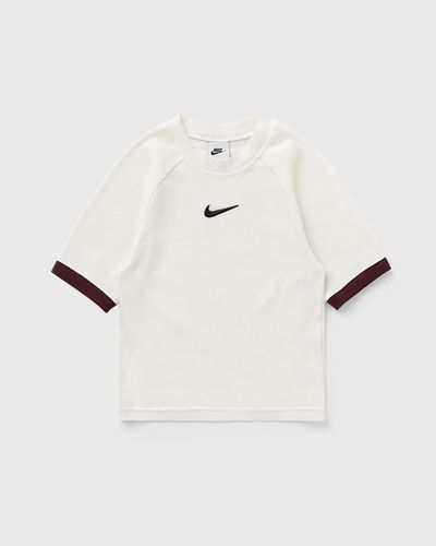 Nike WMNS SS-FITTED-TOP, white
