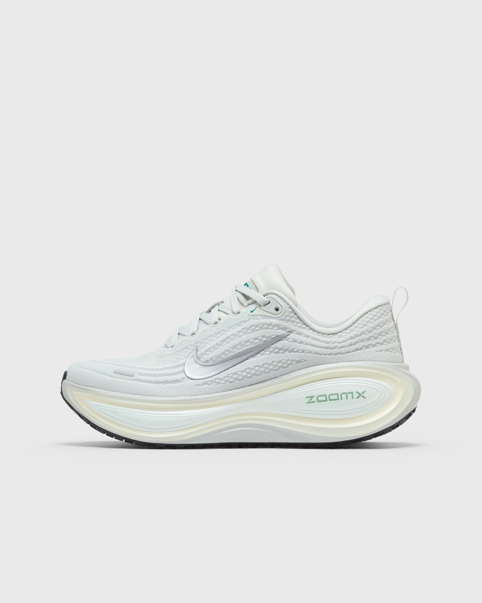 Nike WMNS VOMERO PLUS, white