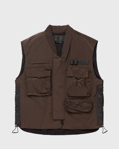 Oakley X Jaylen Brown RESERVE MOMENTO VEST, brown