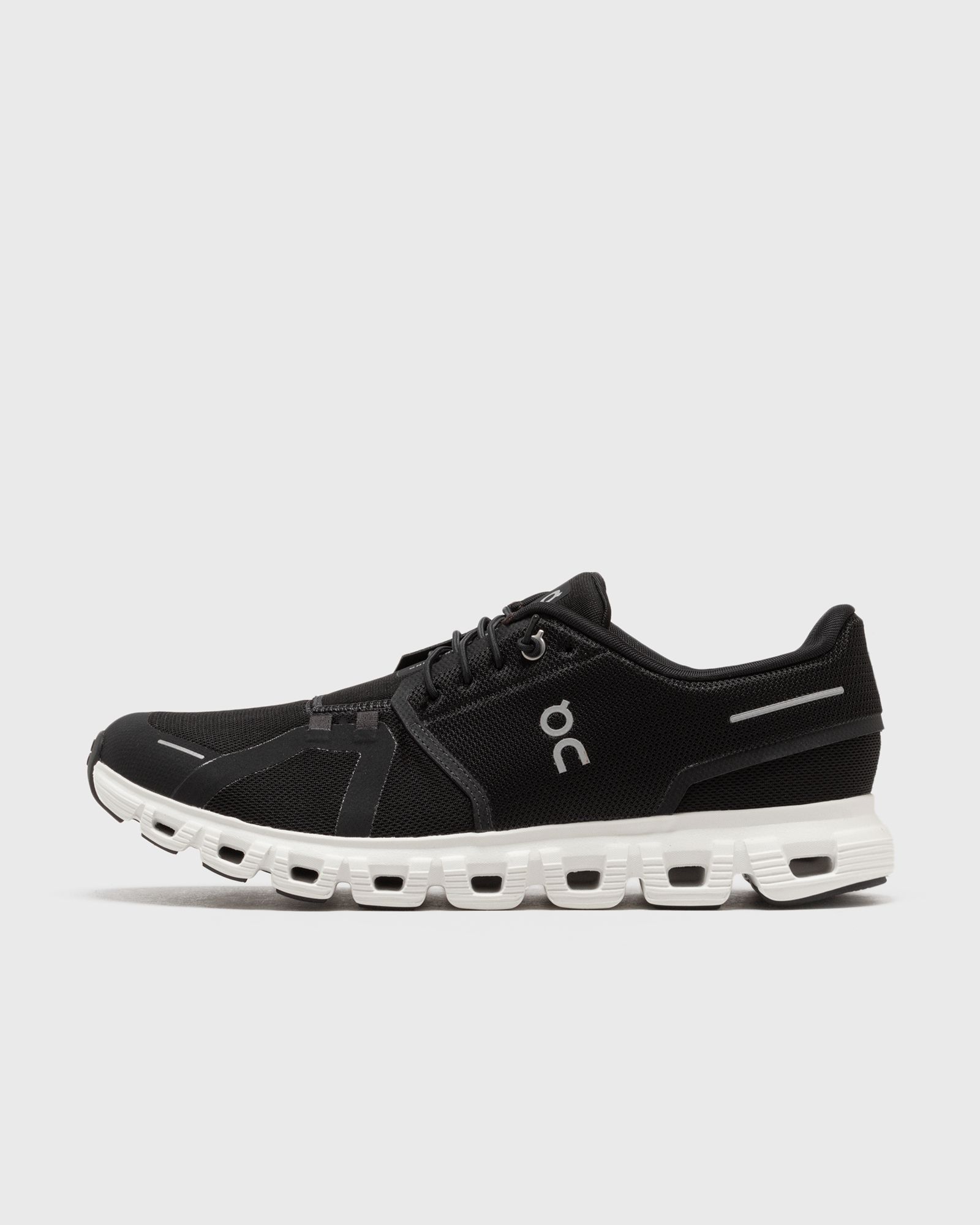 On Running Cloud 6 “Black White”: Komfort, mit einem Steinchen (6)
