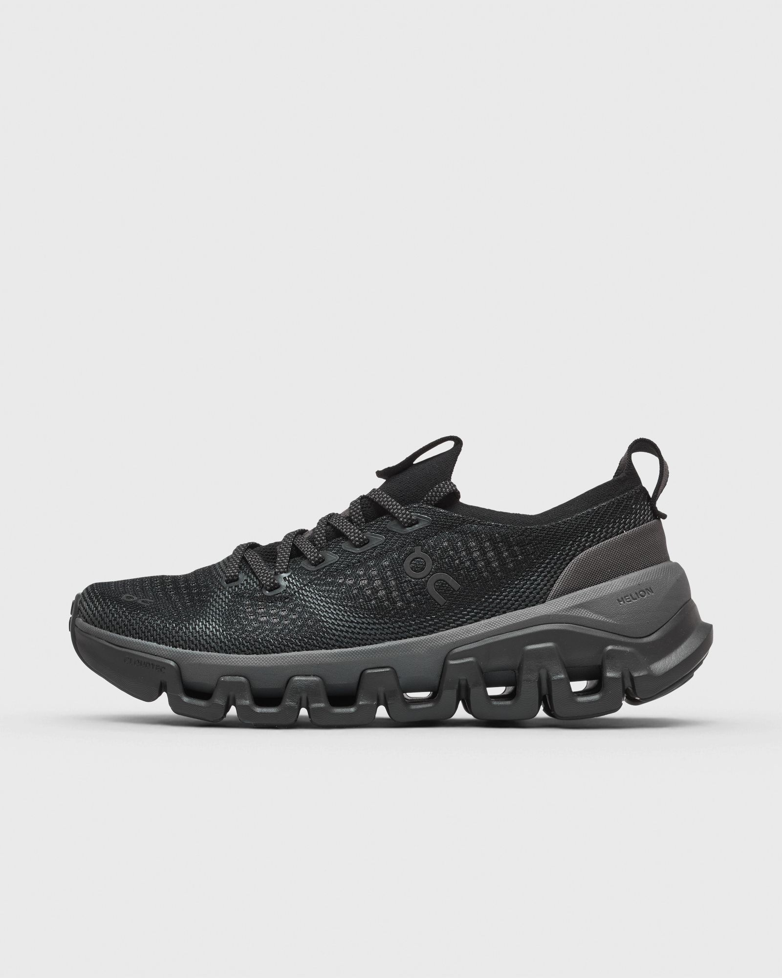 On Cloud X Tempo, black