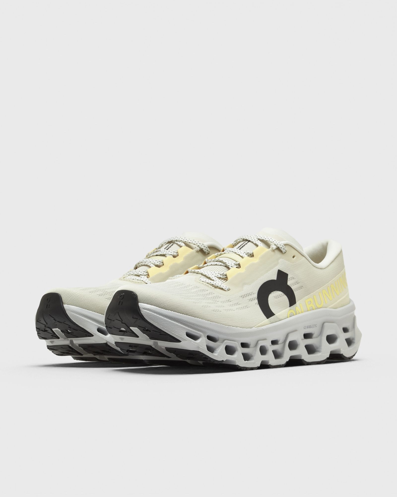 On Running Cloudmonster grey