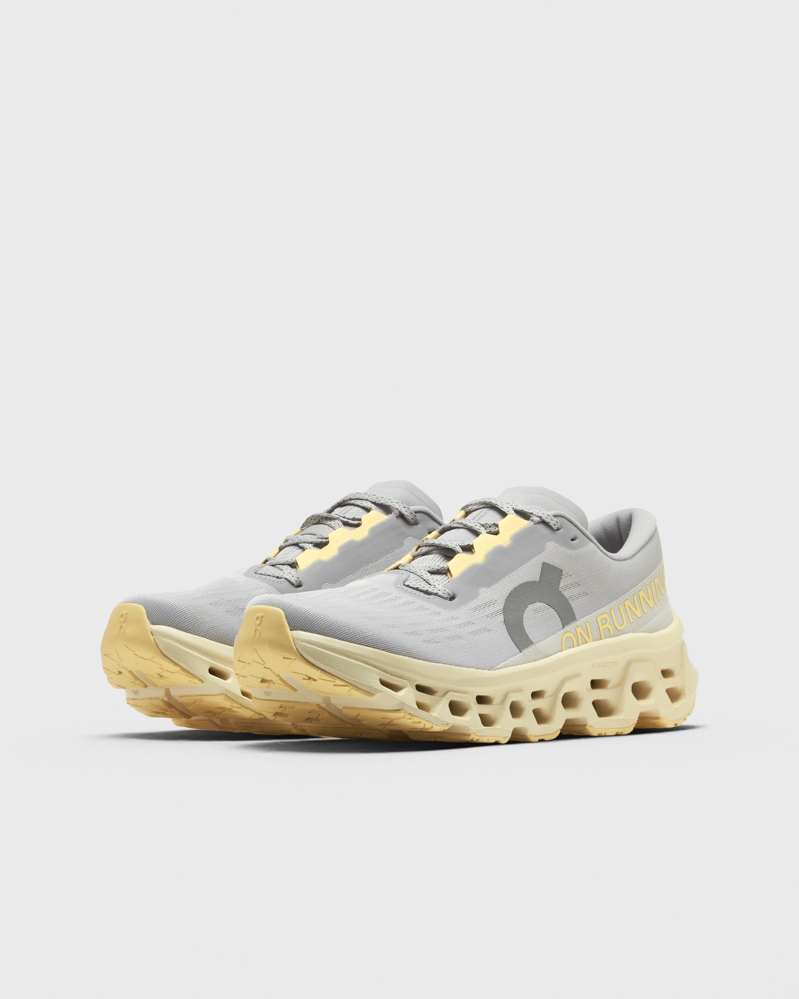 On Running Cloudmonster grey