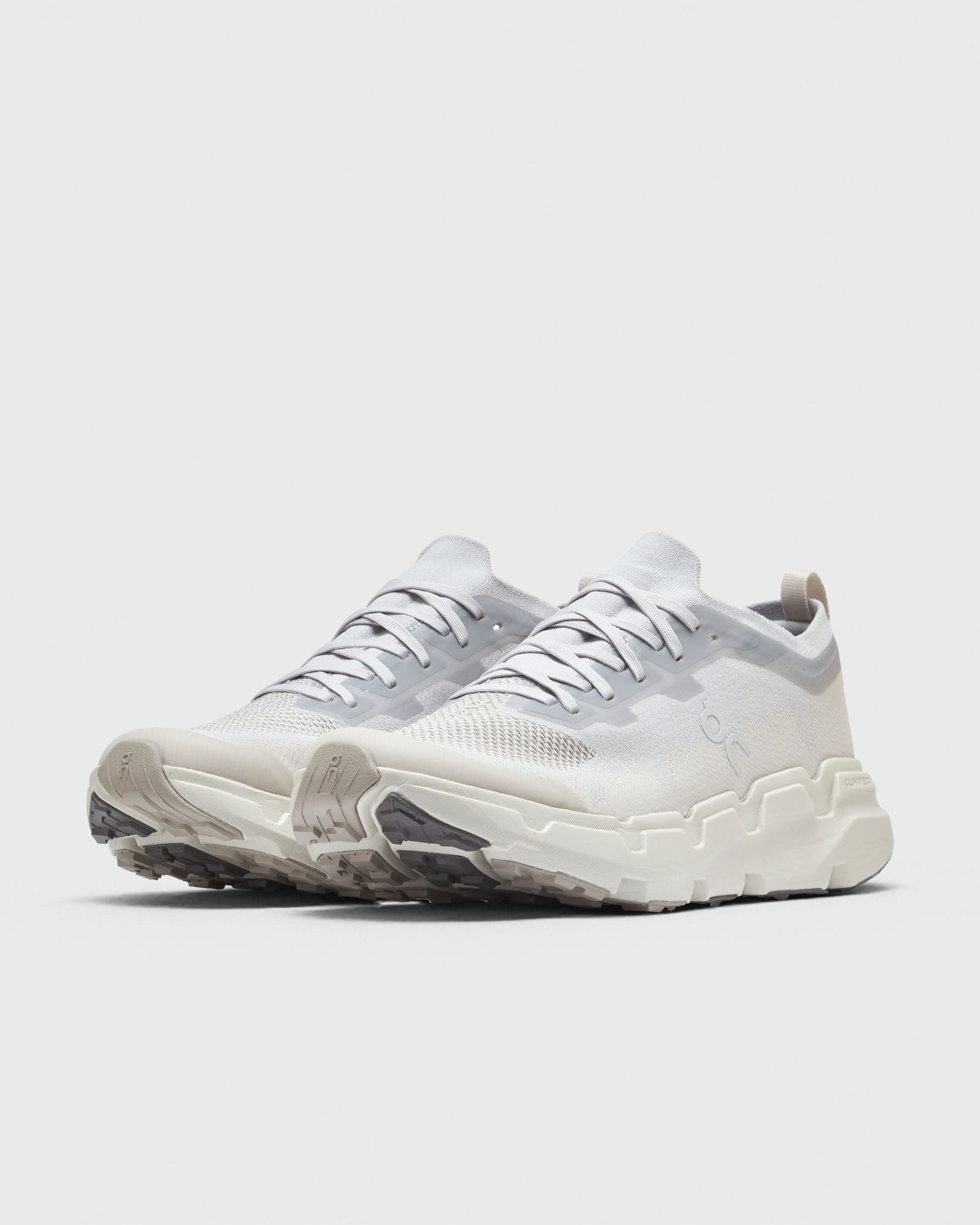 On Running Cloudsoma grey