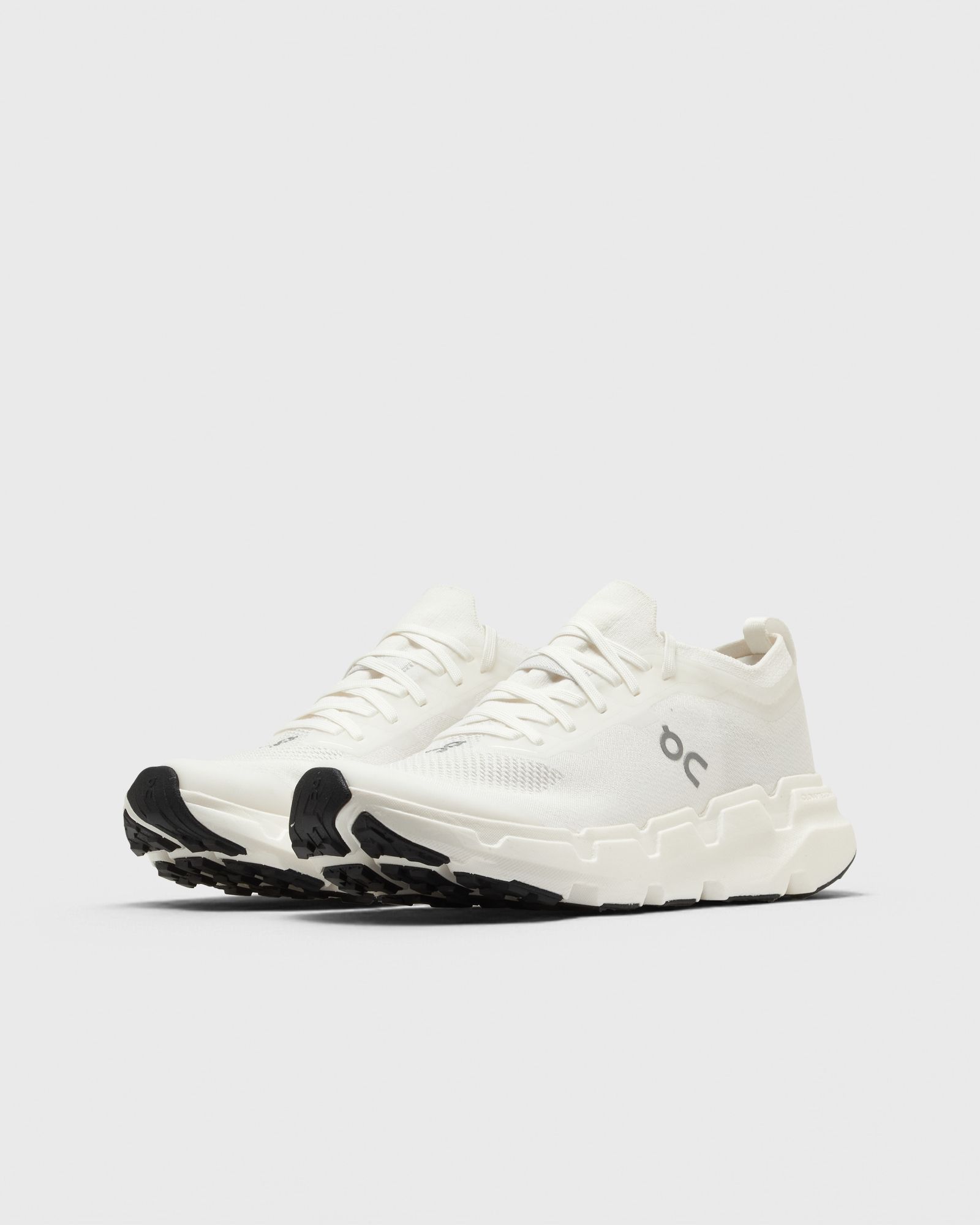 On Running Cloudsoma white