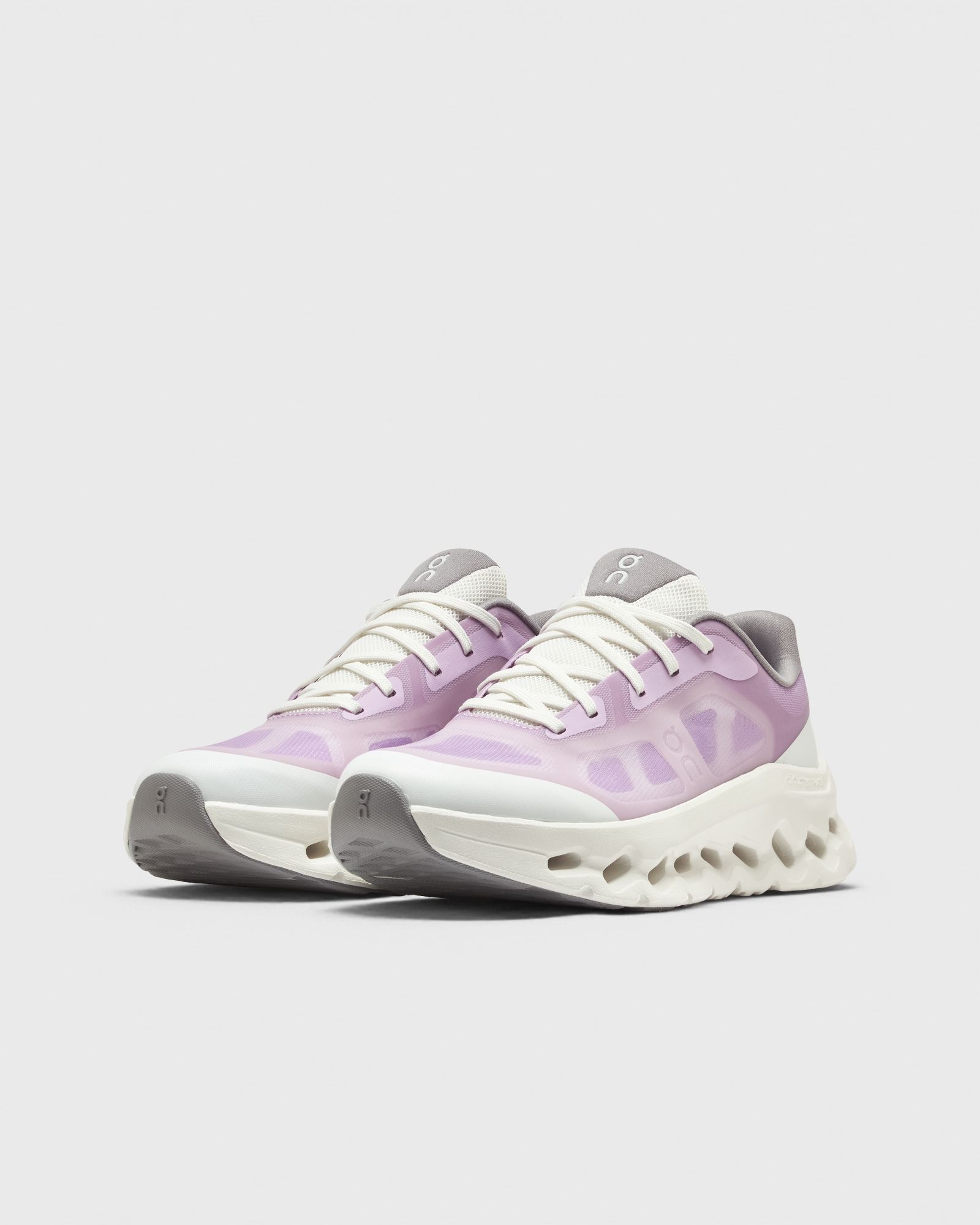 On Running Cloudtilt Remix purple|white