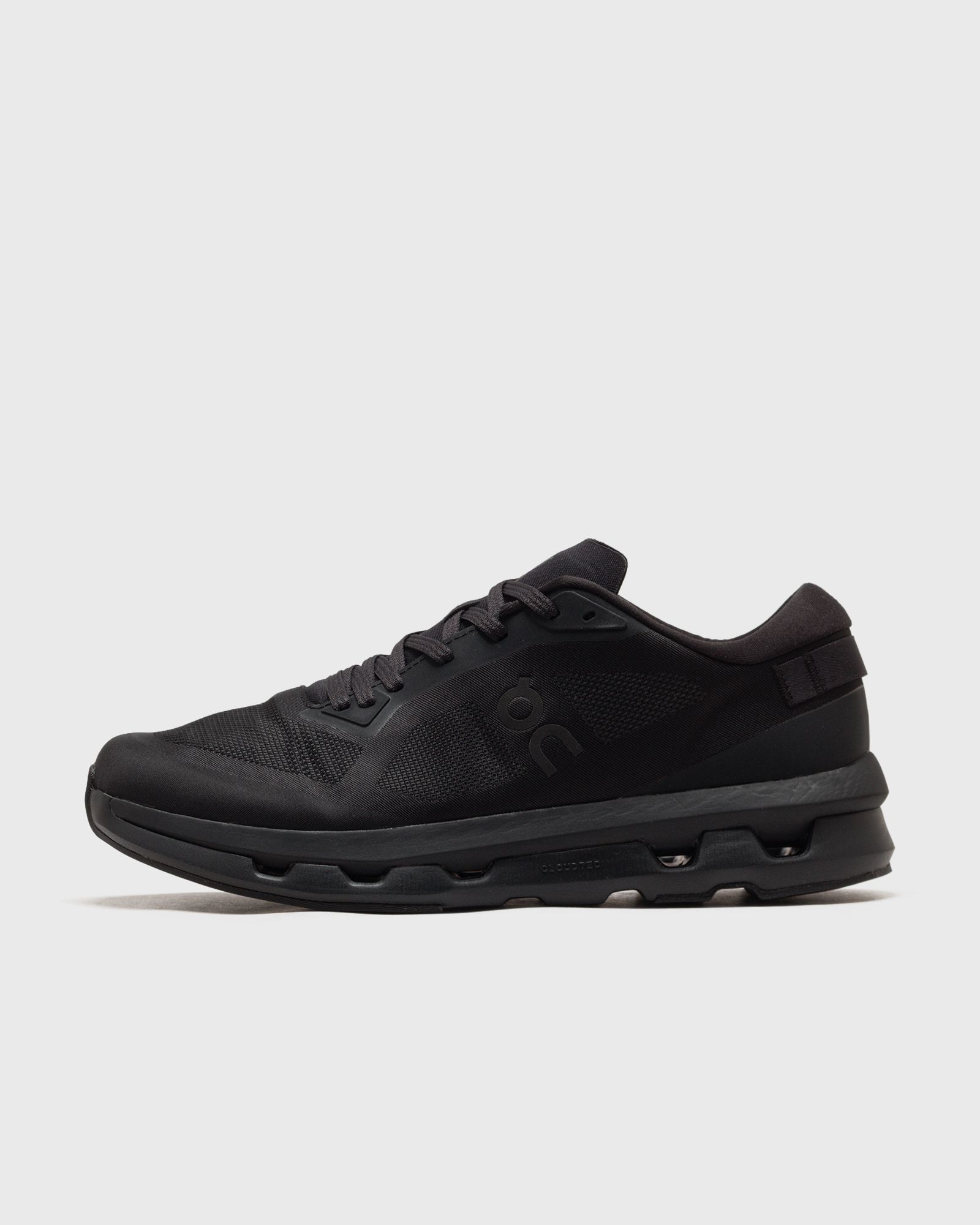 On Running Cloudzone black