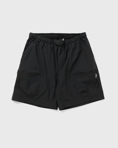 Peak Performance Outdoor Cargo Shorts, black